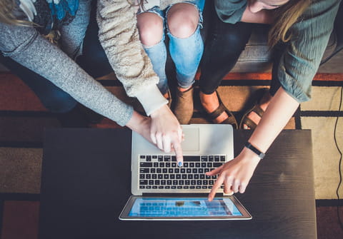 Group video call on WhatsApp: desktop, web, phone