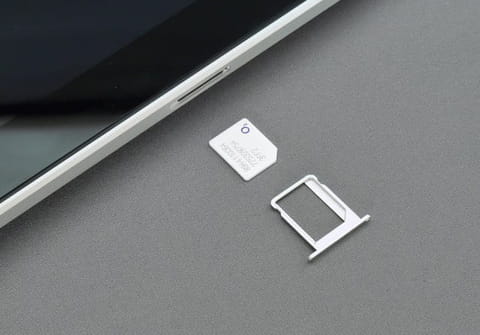 Import contacts from a SIM card on Android, iPhone