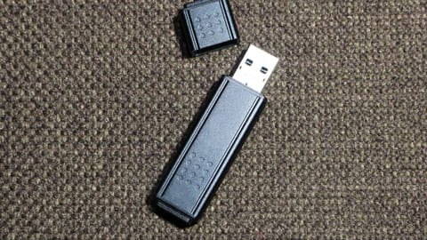 C&oacute;mo quitar la protecci&oacute;n contra escritura a una memoria USB