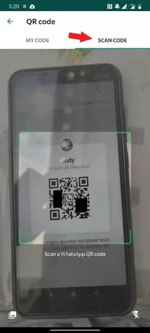 Agregar un contacto de WhatsApp con un código QR