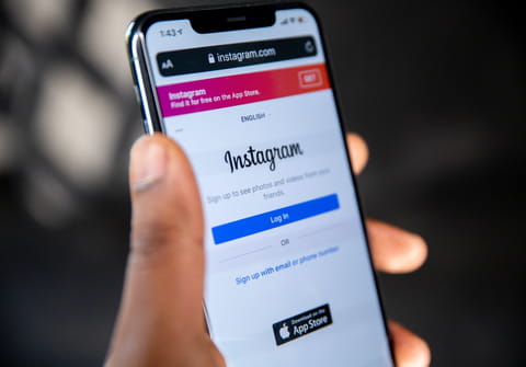 Instagram cierra la sesi&oacute;n solo: por qu&eacute;, soluci&oacute;n, iPhone